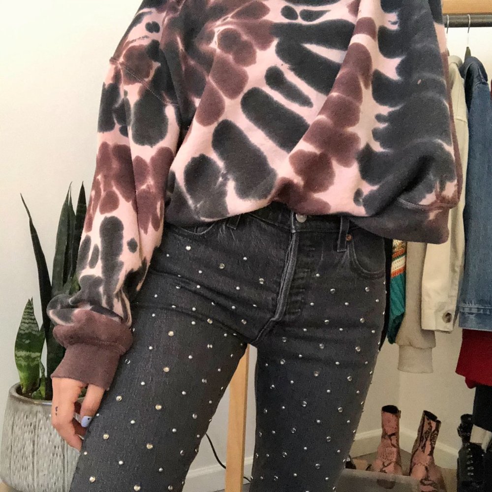 Levi's Dark Gray Cropped Jeans with Pearl Accents